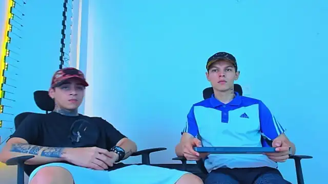 HOT_boy2025's cam snapshot