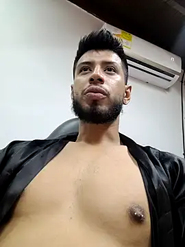 Colby_brown03's cam snapshot