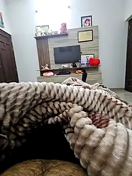 Thestraightmen's cam snapshot