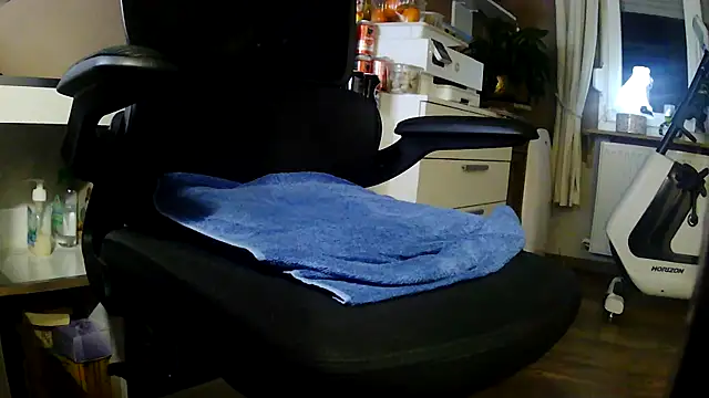 suedel65's cam snapshot