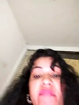 hanni2025's cam snapshot