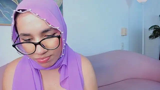 Ayha_khalaf's cam snapshot