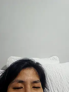 Your_Inca_Princess23's cam snapshot