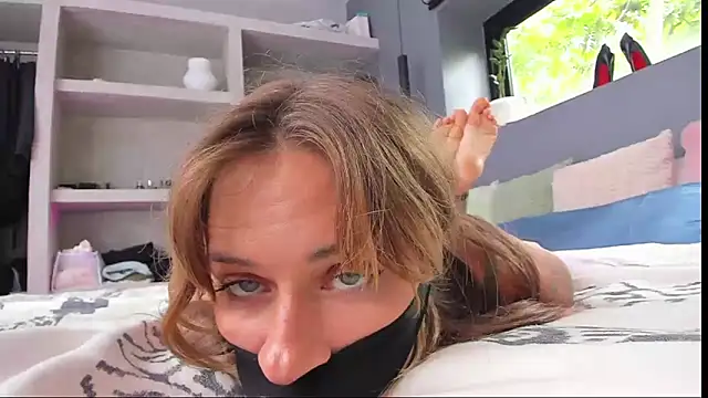 holy_khloe's cam snapshot