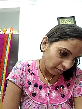 Hotty-Nidhi's cam snapshot