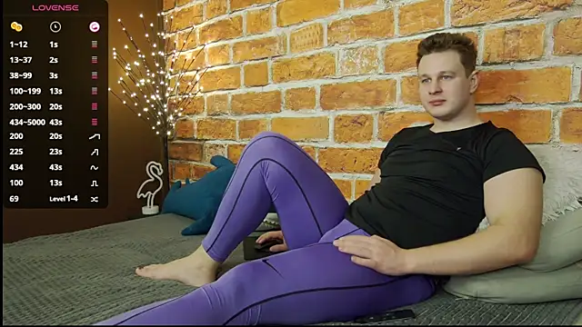 charlie_smiley live sex cam