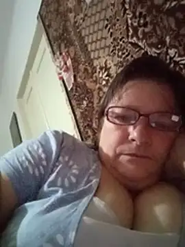 MilaCold5443's cam snapshot