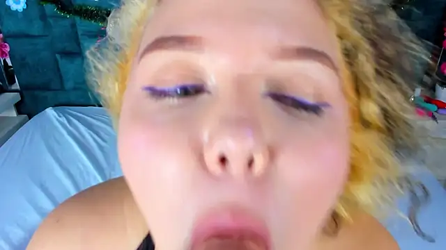 Zoe_Cambell's cam snapshot