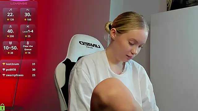 Melanie_Ryer's cam snapshot