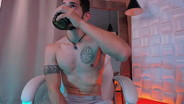 AlejandroStormm's cam snapshot