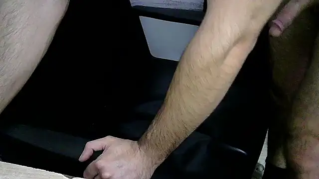 holdmycock14's cam snapshot