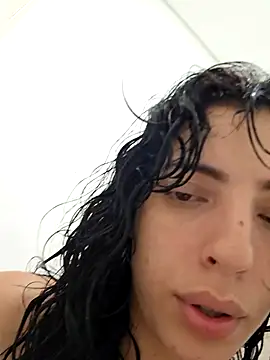 Flora-latin-girl live sex cam