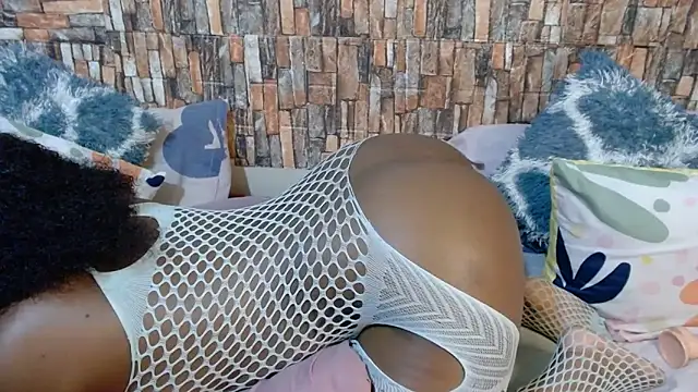 AmberVixenxx's cam snapshot