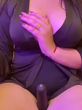 Cameelia live sex cam