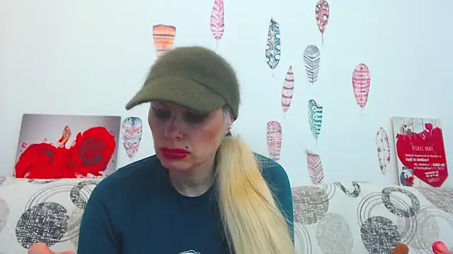 GORGEOUS_GIRL_WOW_'s cam snapshot