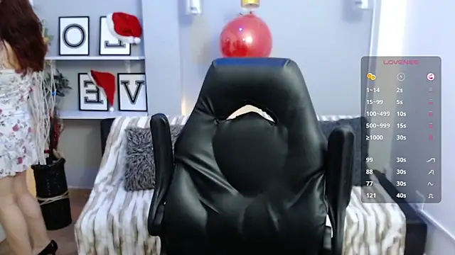 KendallWood_'s cam snapshot