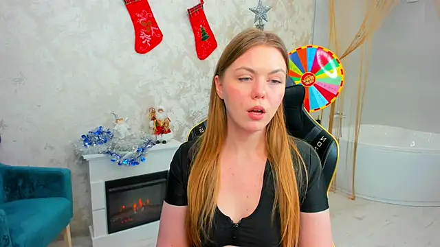 Strawberrye's cam snapshot