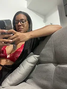 Bella_missandei's cam snapshot