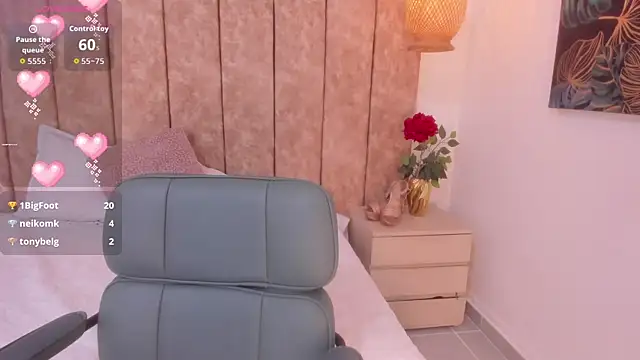 _alishaa_c's cam snapshot