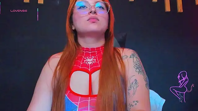 izyzys_baker's cam snapshot