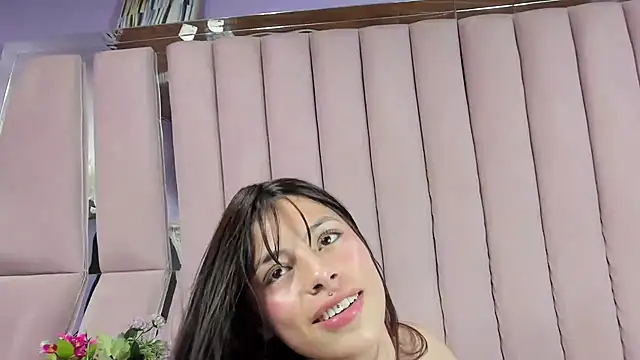 Sasha_Petitte's cam snapshot