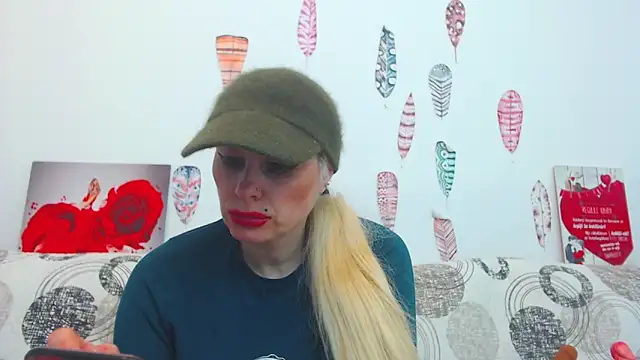 GORGEOUS_GIRL_WOW_'s cam snapshot