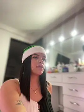 JuanitaMore01's cam snapshot