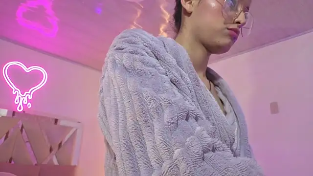 Laylafoxy_tay's cam snapshot