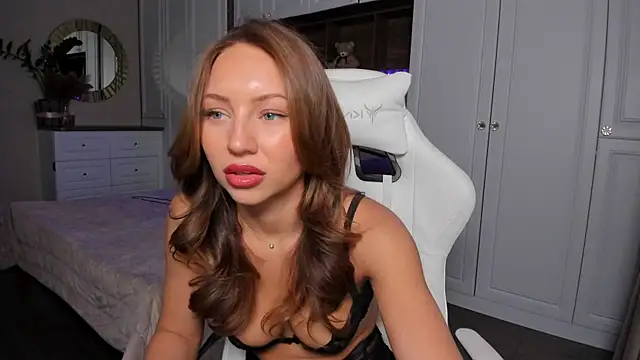 LilyRaisa's cam snapshot