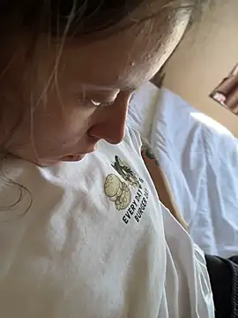 RinaMood's cam snapshot