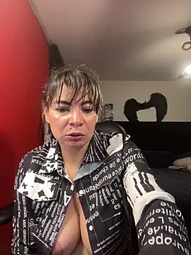 charlotedoll's cam snapshot