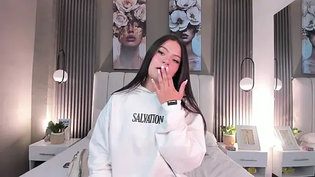 GiannaColling1's cam snapshot