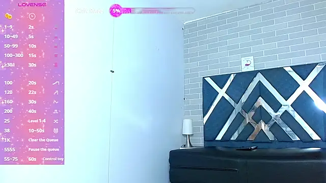 Raven_Doll19 live sex cam