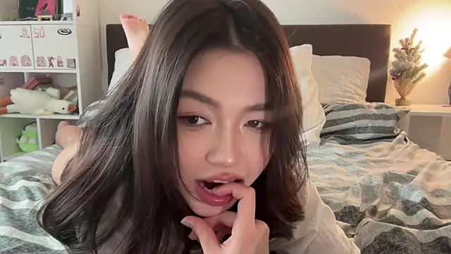 yourlittlesunrise_'s cam snapshot