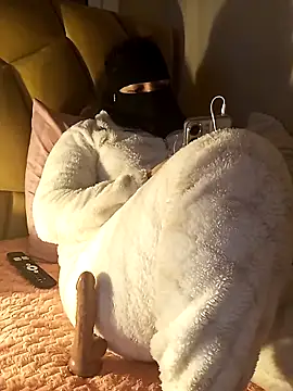 LONA-_-'s cam snapshot