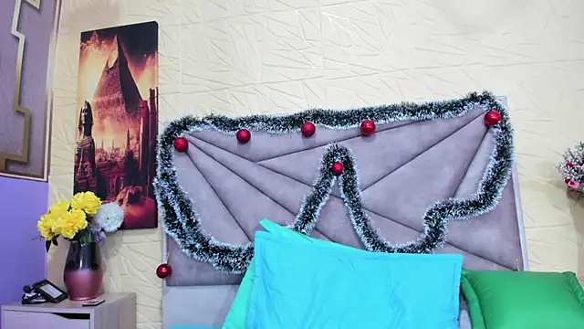 Esmeralda_oikos live sex cam