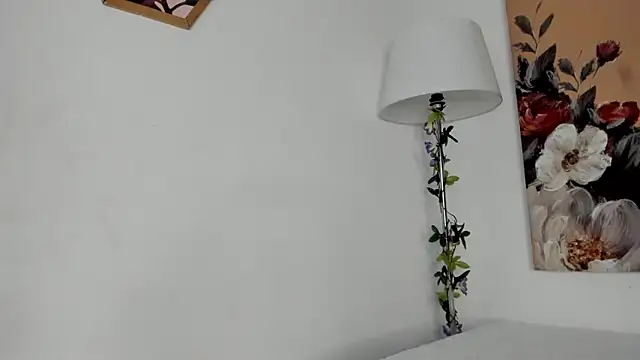 Dhalila_'s cam snapshot