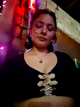 Lily-o's cam snapshot