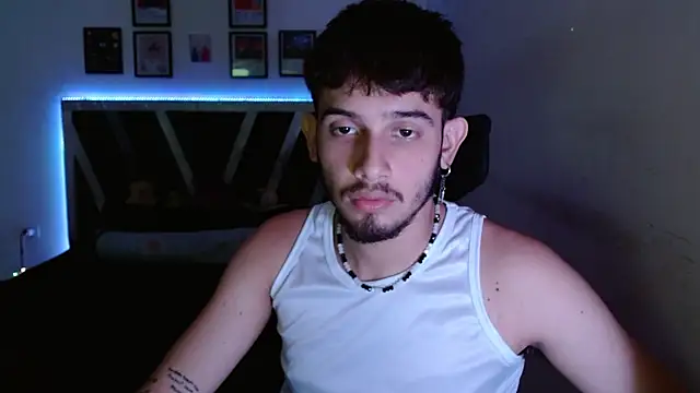 Sebasxxl12 live sex cam