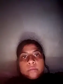 Giselabrunette25's cam snapshot