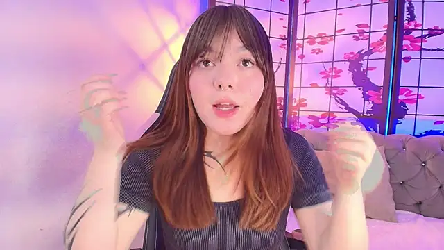 Fluffy_Bubble21's cam snapshot