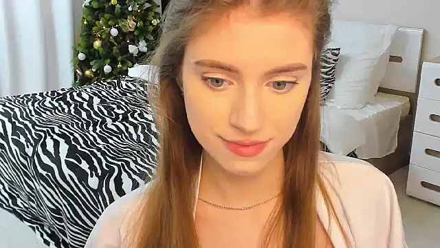 Erica_Kiss's cam snapshot