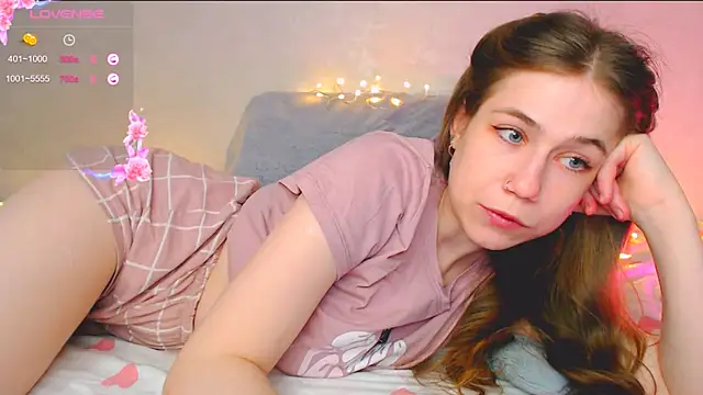 KiraHoney_'s cam snapshot