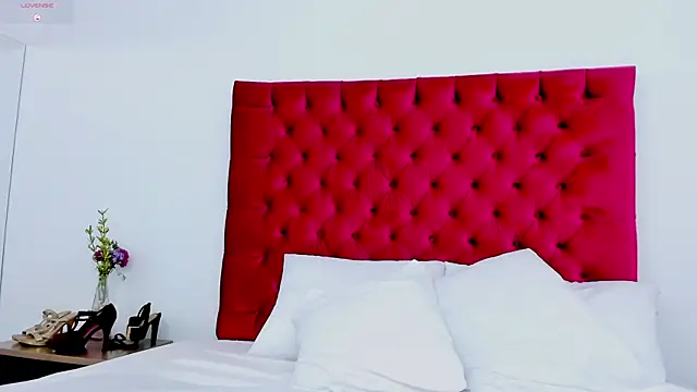 TaniaBolton's cam snapshot