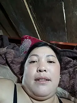 sary-hot2x's cam snapshot