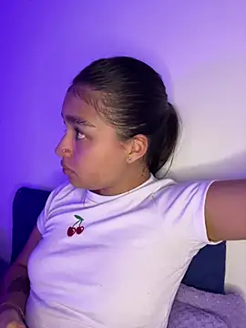 Iam_samanthaaa's cam snapshot