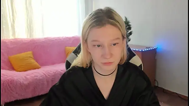 EnigmaSee's cam snapshot