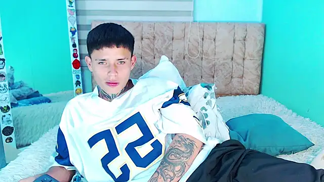 _justinmoon2 live sex cam