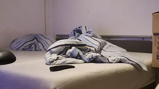 Alphapimmelchen live sex cam