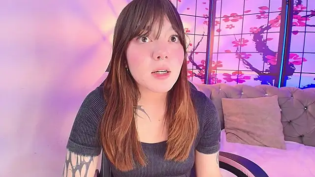 Fluffy_Bubble21's cam snapshot